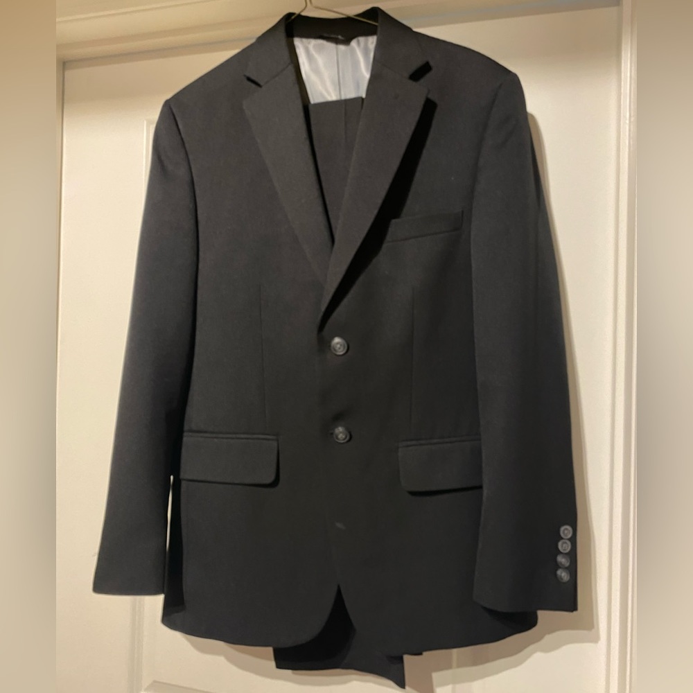Haggar tailored fit travel performance black suit with jacket and pants